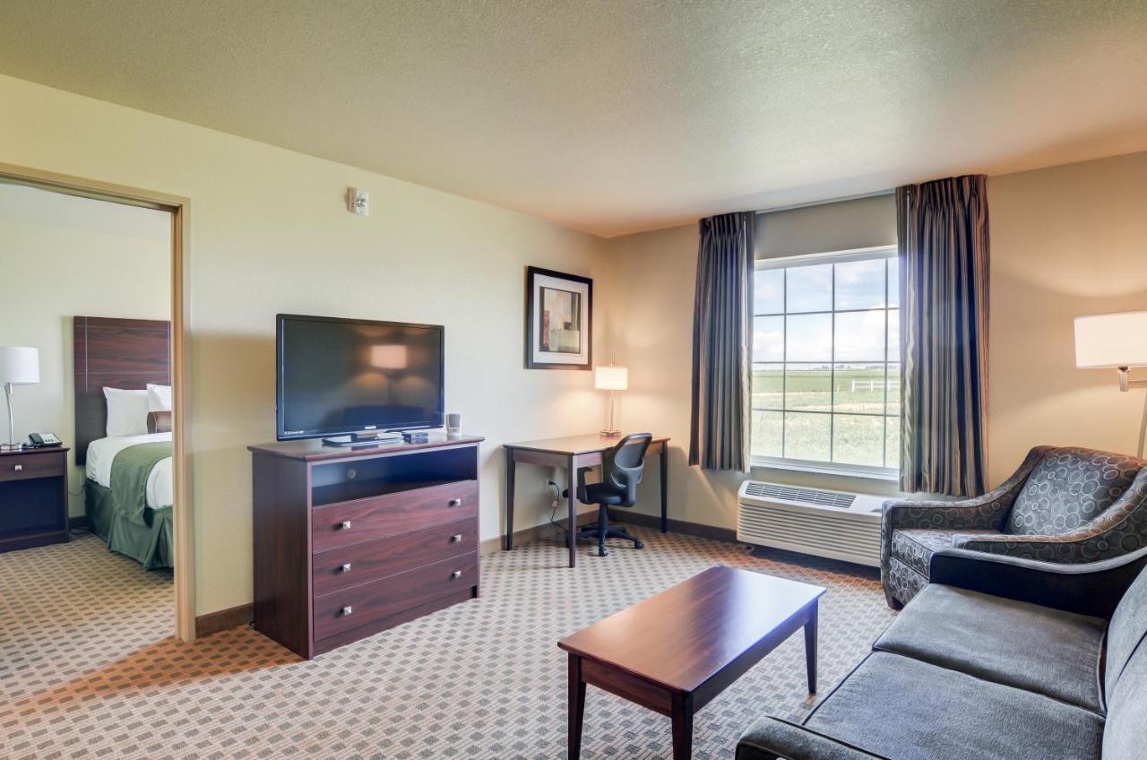 Cobblestone Inn & Suites Cambridge Bagian luar foto